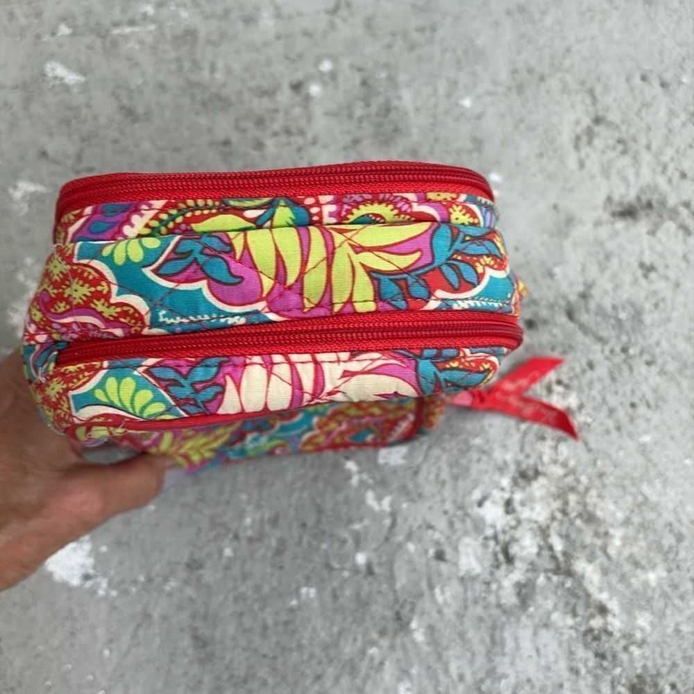 Vera Bradley travel toiletry kit - Picture 7 of 11